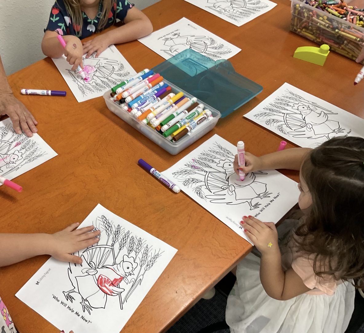 children color picture of the little red hen